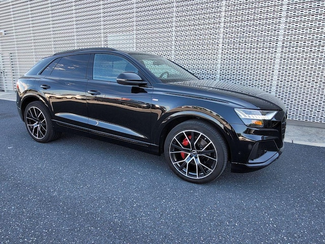 2022 Audi Q8