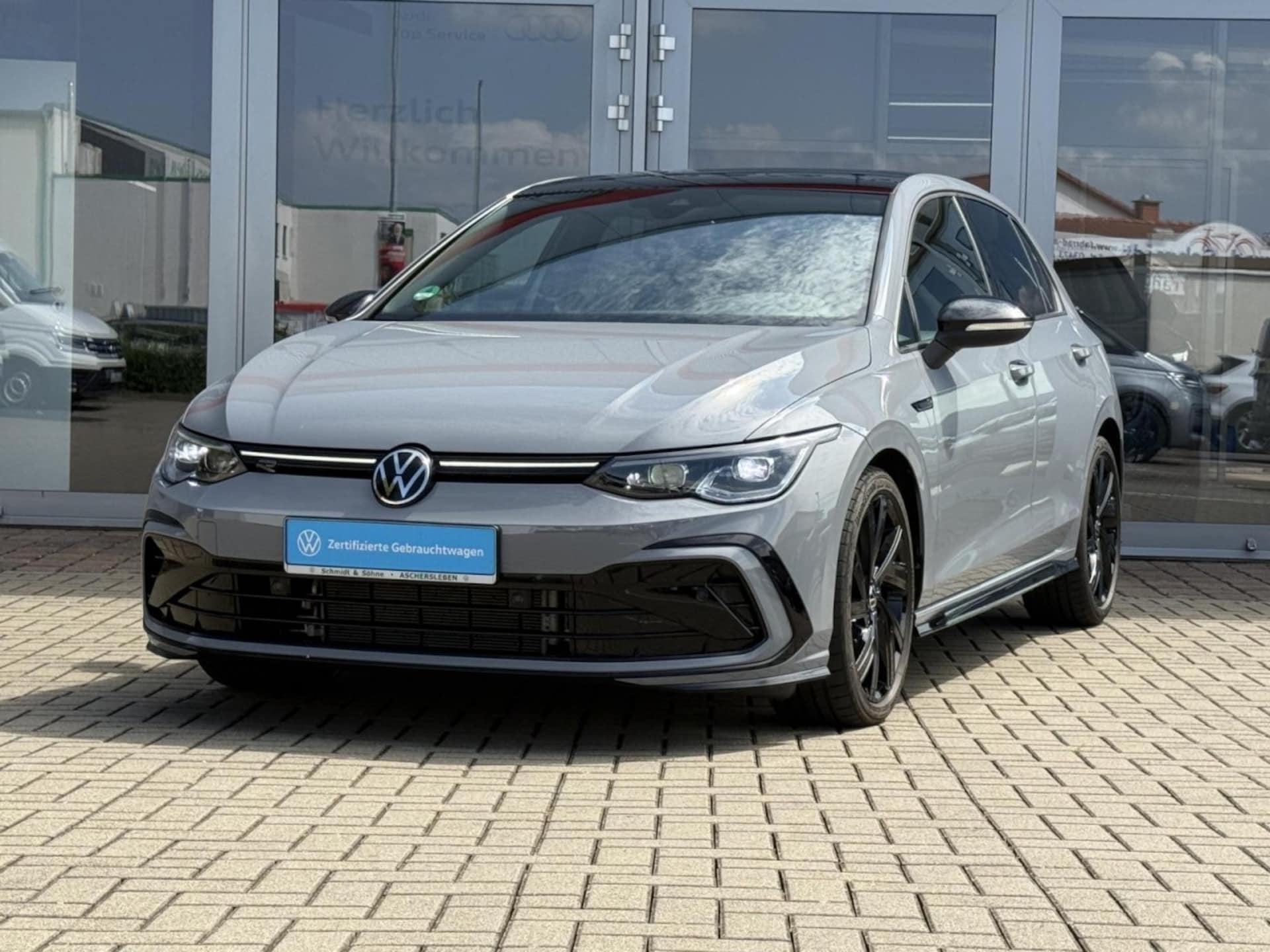 Volkswagen Golf R-Line