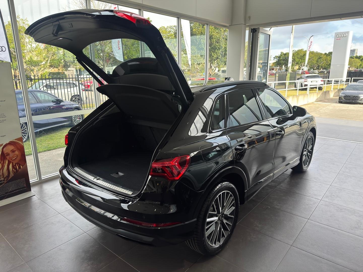 Image about Audi Q3 35 TFSI S tronic