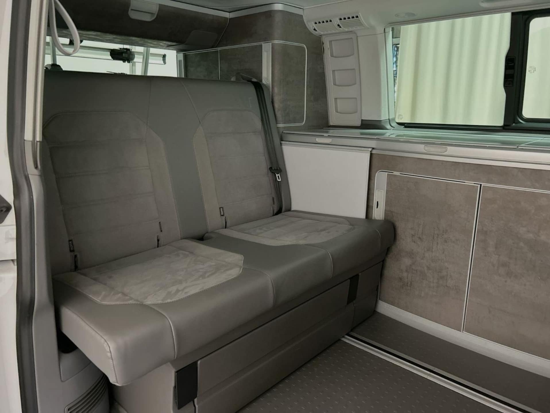 Volkswagen T6.1 California Ocean