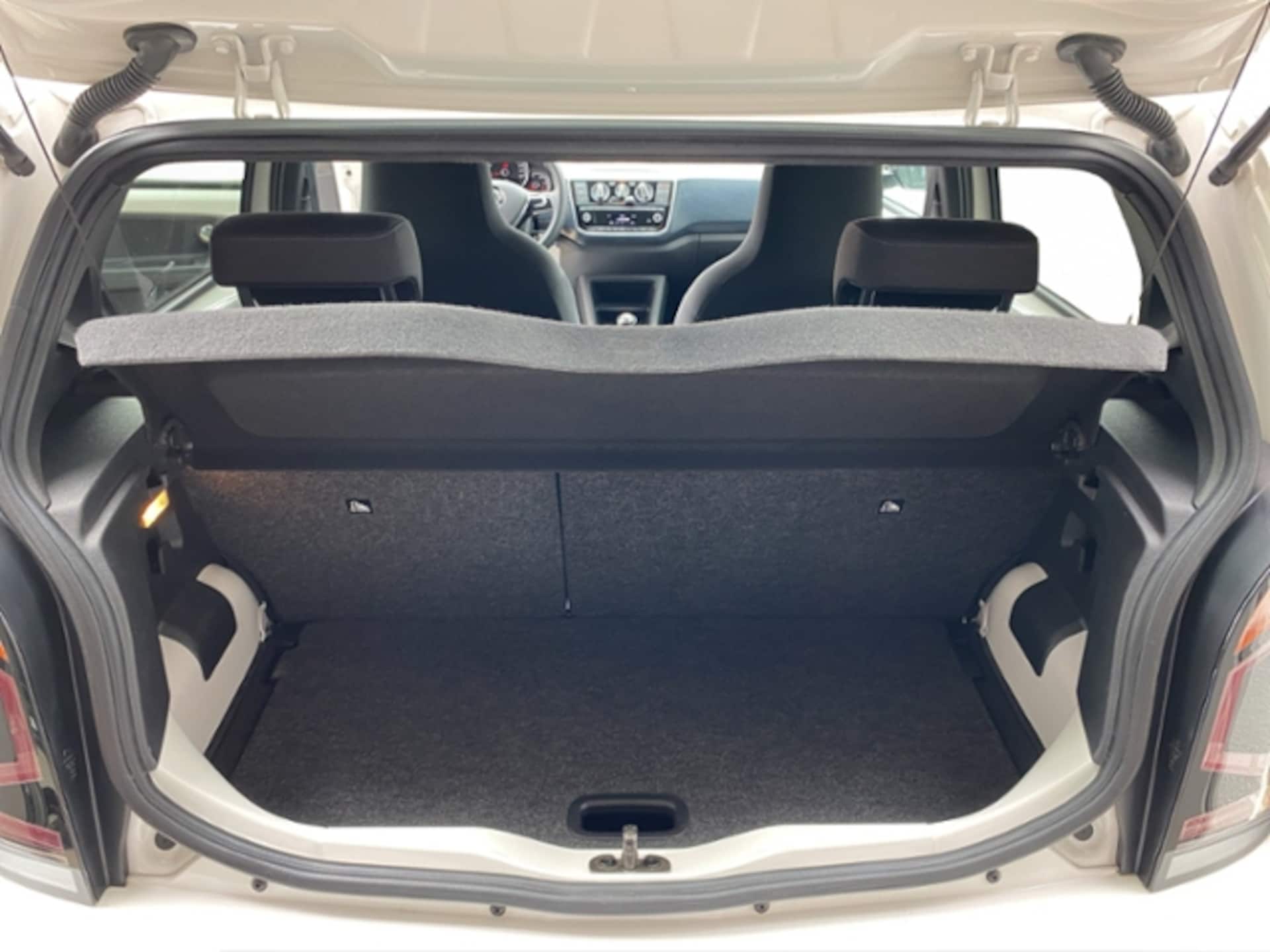 Volkswagen up! move up!