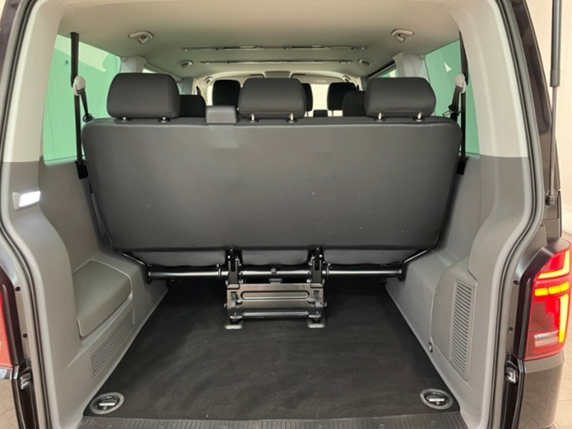 Volkswagen T6.1 Caravelle kurzer Radstand Comfortline