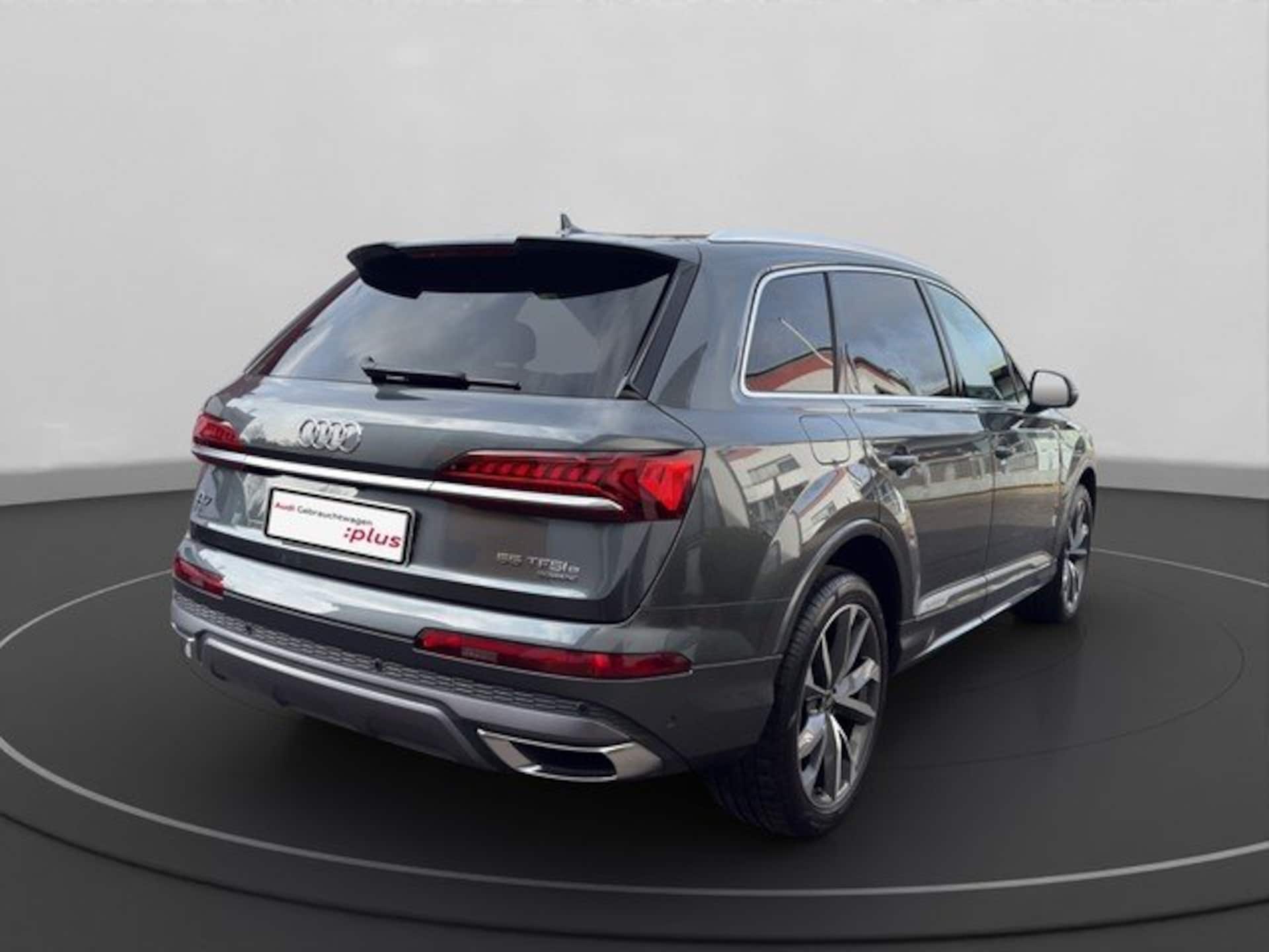 Audi Q7 SUV TFSI e S line