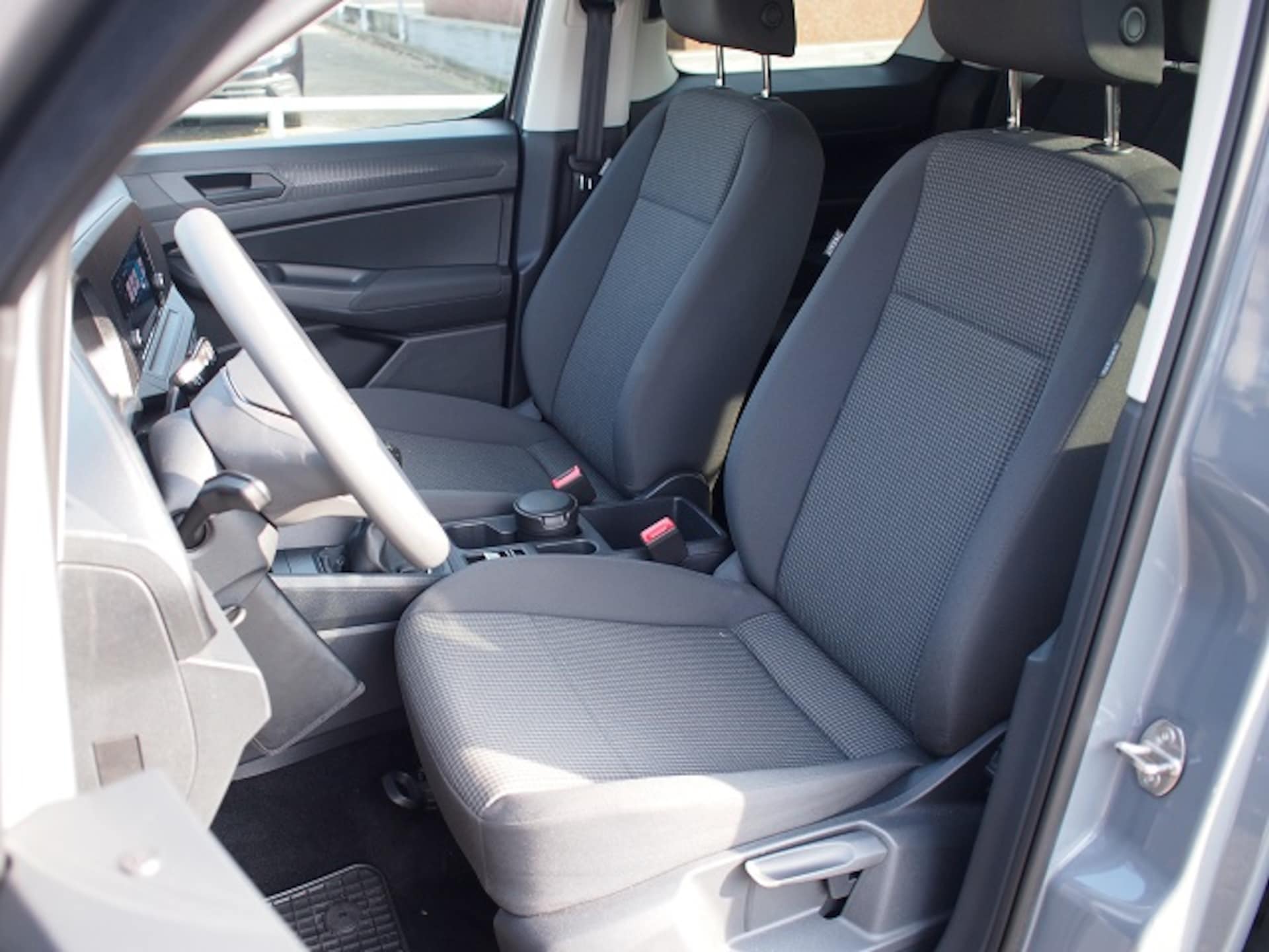 Volkswagen Caddy Basis-Modell