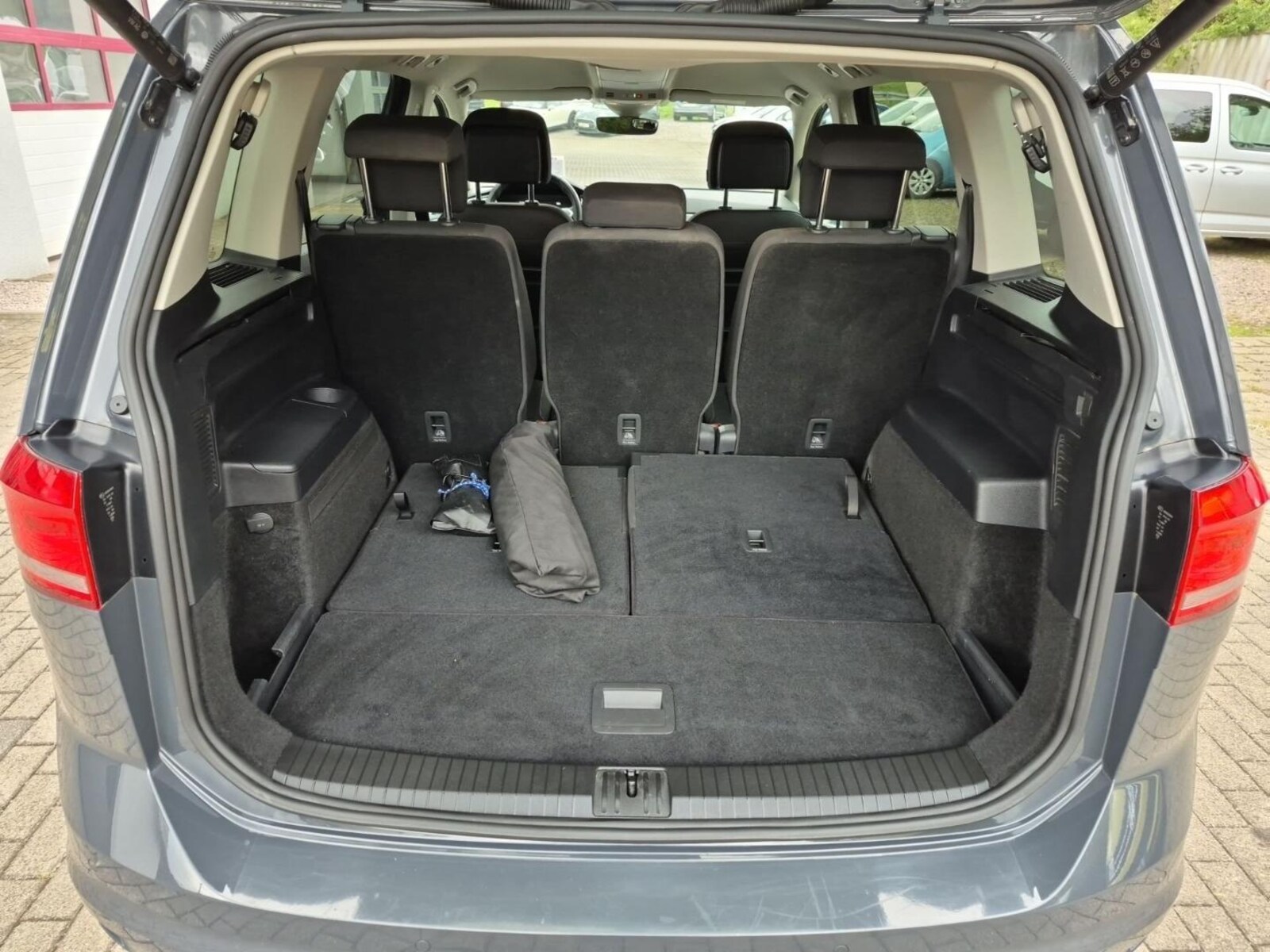 Volkswagen Touran – Bild 13