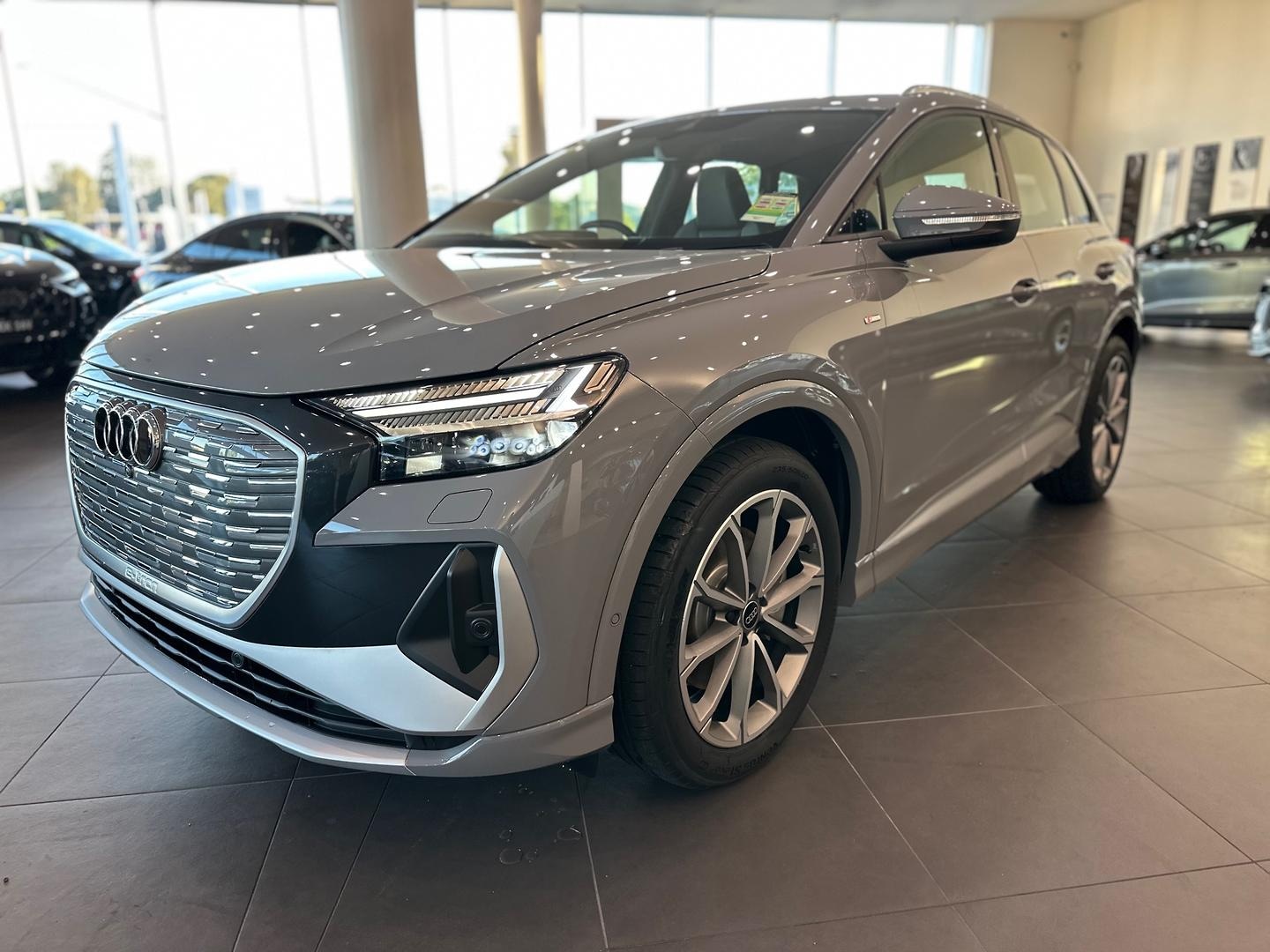 Image about Audi Q4 e-tron 55 e-tron quattro
