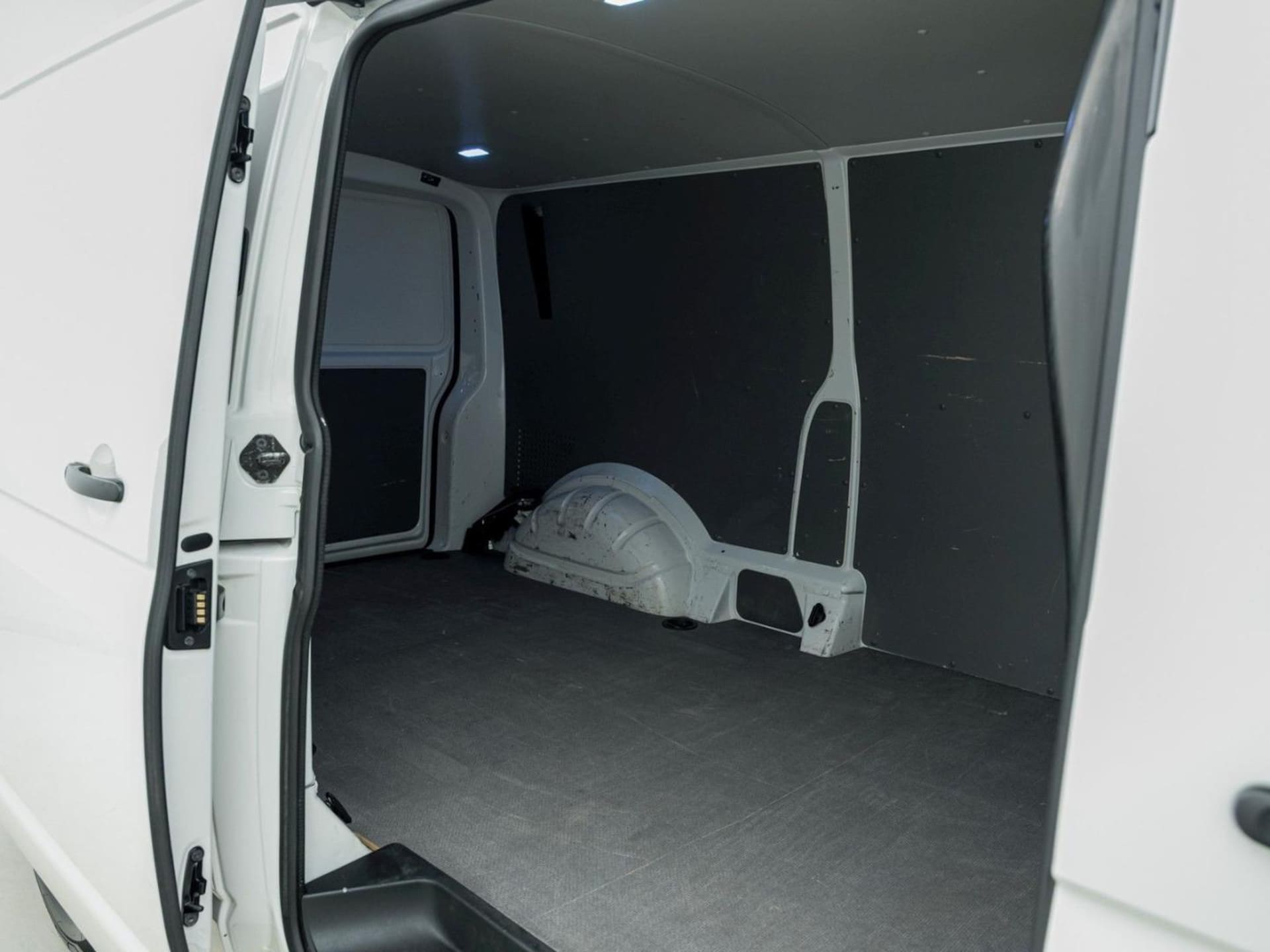 Volkswagen T6.1 Transporter Kasten langer Radstand