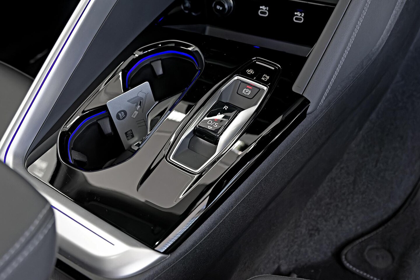 Image about Audi Q5 SUV TDI quattro 150 kW