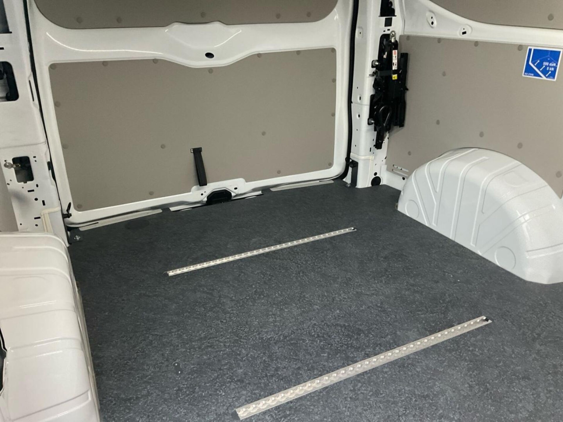 Volkswagen Transporter Kasten kurzer Radstand