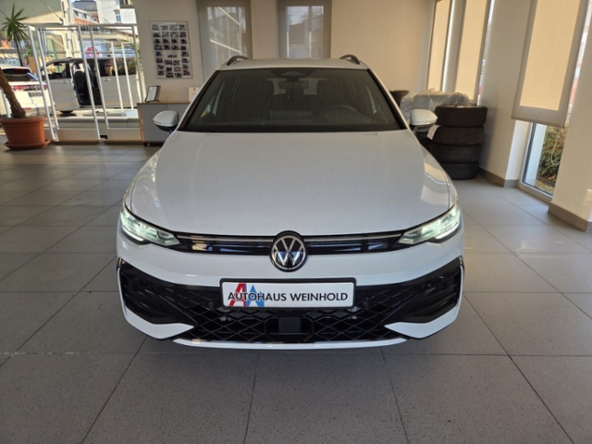 Volkswagen Golf Variant R-Line