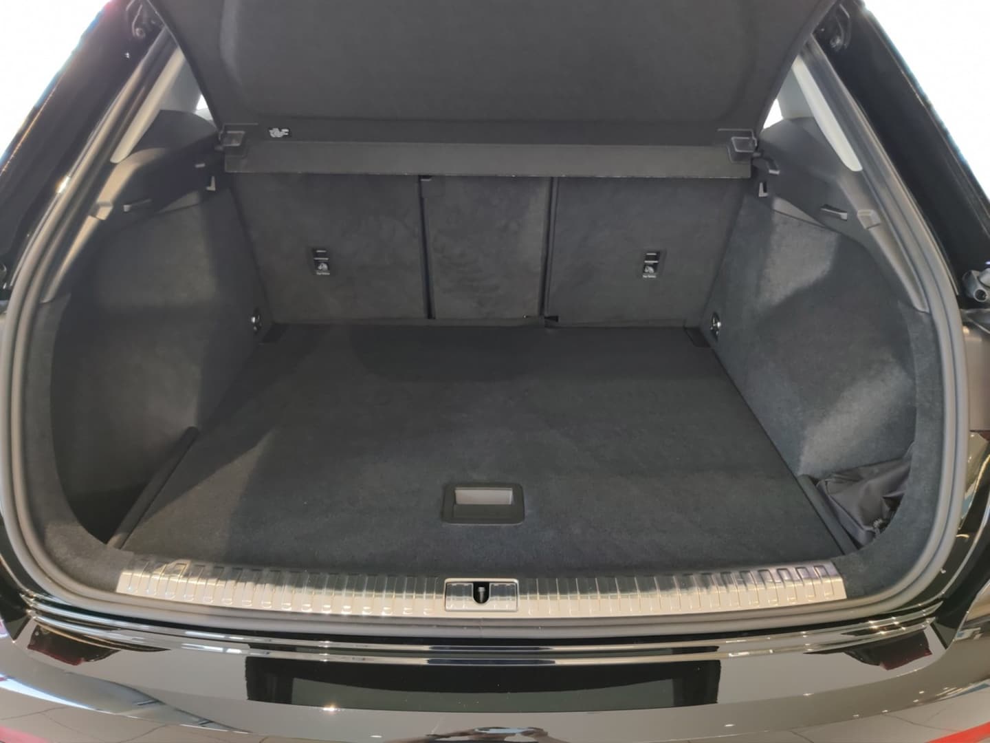 Bild über Audi Q3 TFSI quattro 140 kW S tronic - für weitere Informationen kontaktieren Sie den Audi Partner