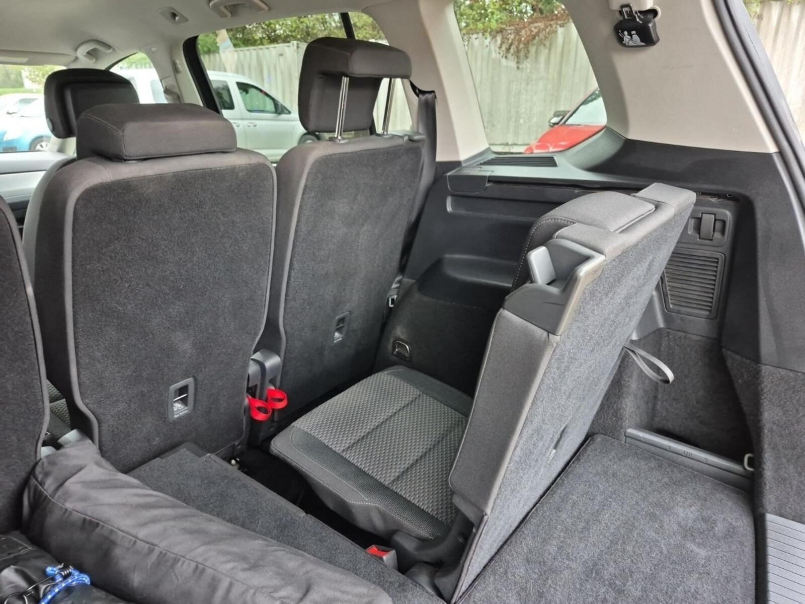 Volkswagen Touran – Bild 15