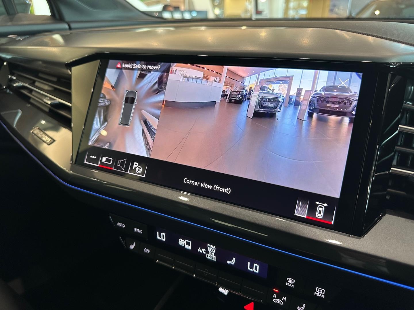 Image about Audi Q4 e-tron 55 e-tron quattro