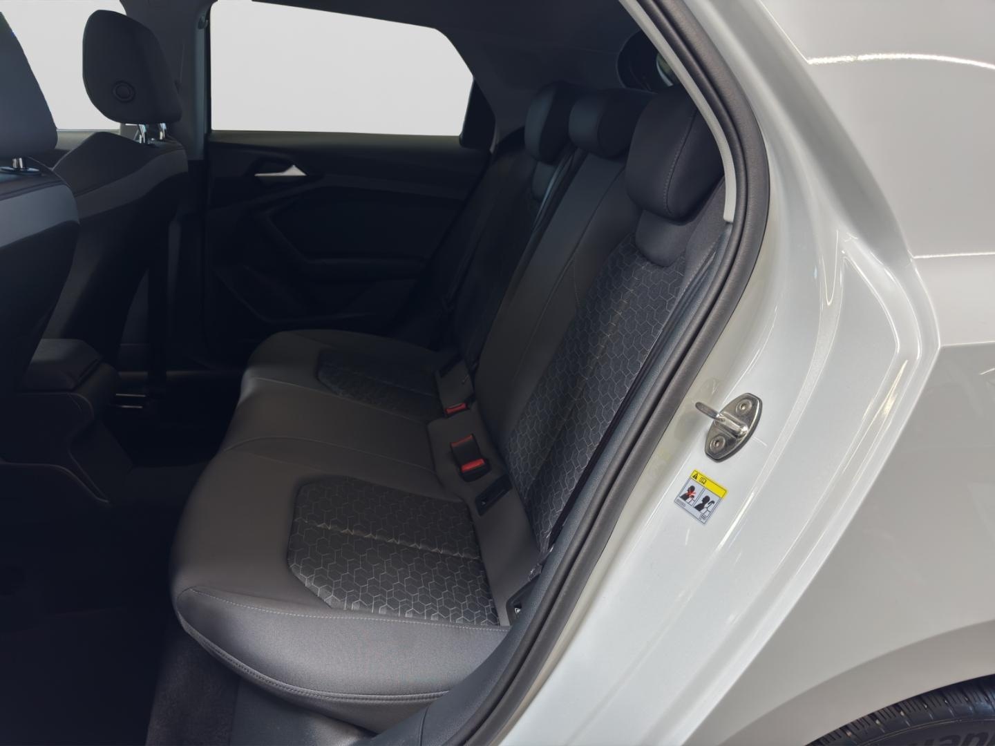 Bild über Audi A1 Sportback advanced 25 TFSI Schaltgetriebe - für weitere Informationen kontaktieren Sie den Audi Partner