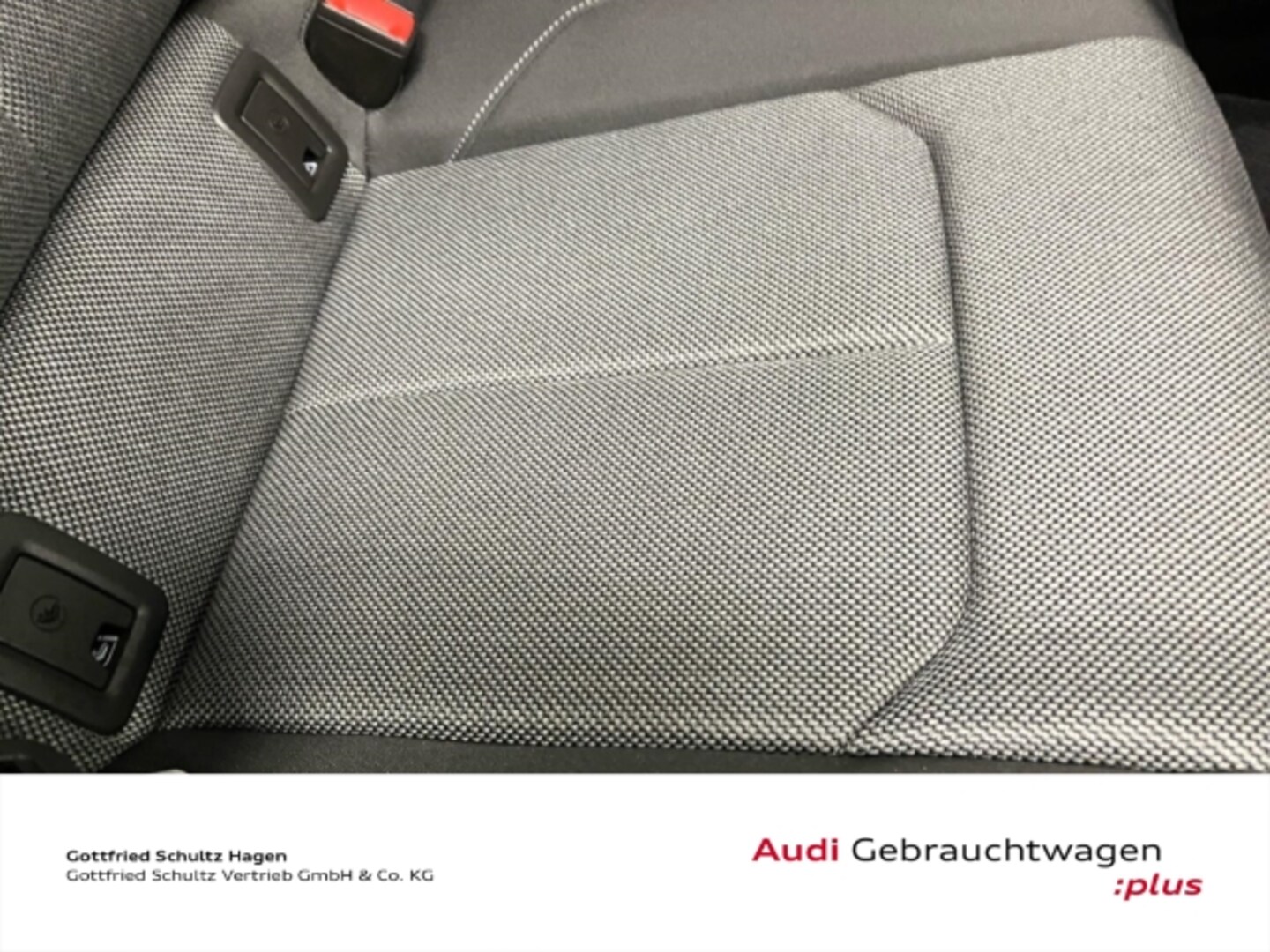 Bild über Audi Q2 S line 35 TFSI S tronic - für weitere Informationen kontaktieren Sie den Audi Partner