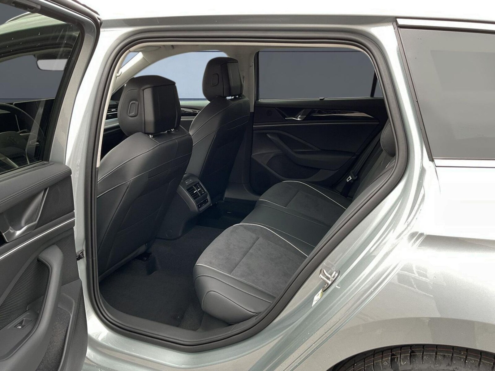 Volkswagen Passat – Bild 10