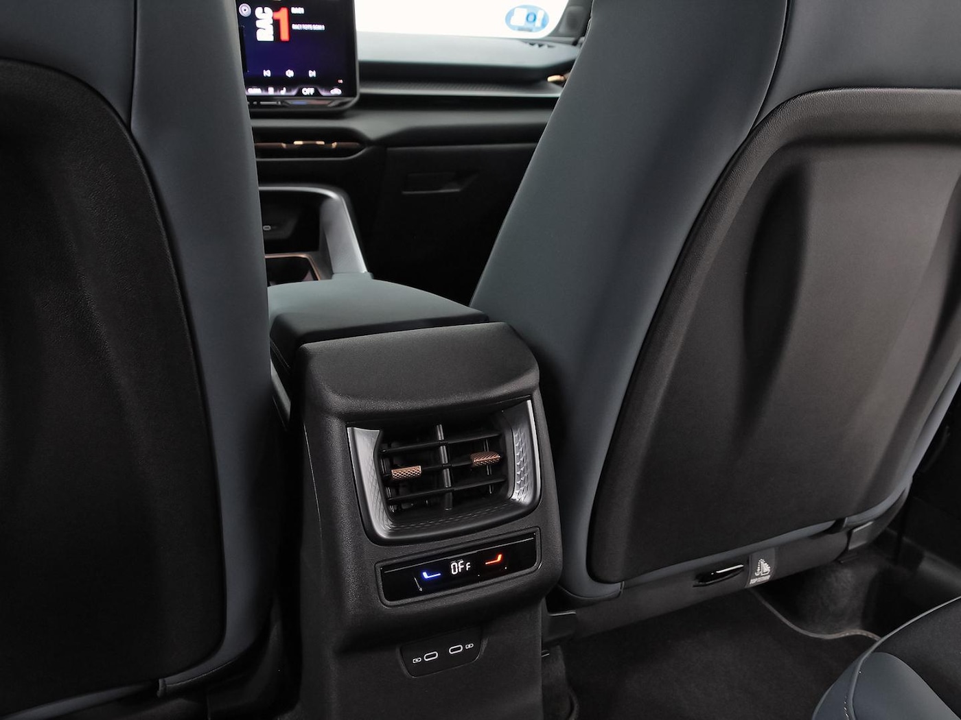 CUPRA Terramar 1.5 TSI e-Hybrid DSG 150 kW (204 CV) — photo 35