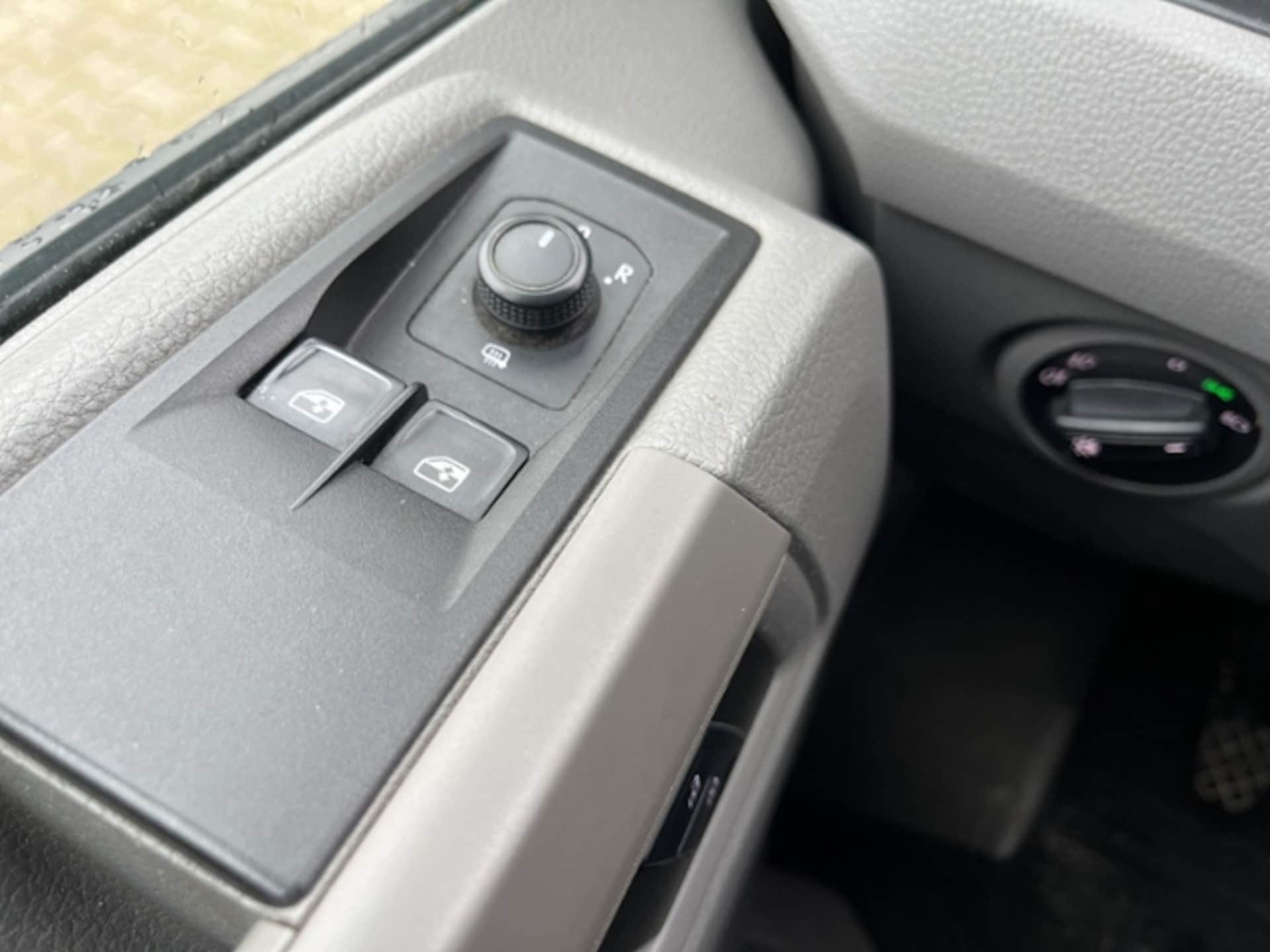 Volkswagen Crafter Kasten langer Radstand