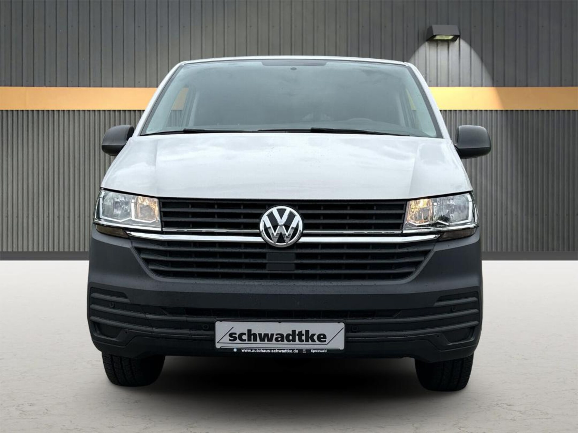 Volkswagen T6.1 Transporter Kasten langer Radstand