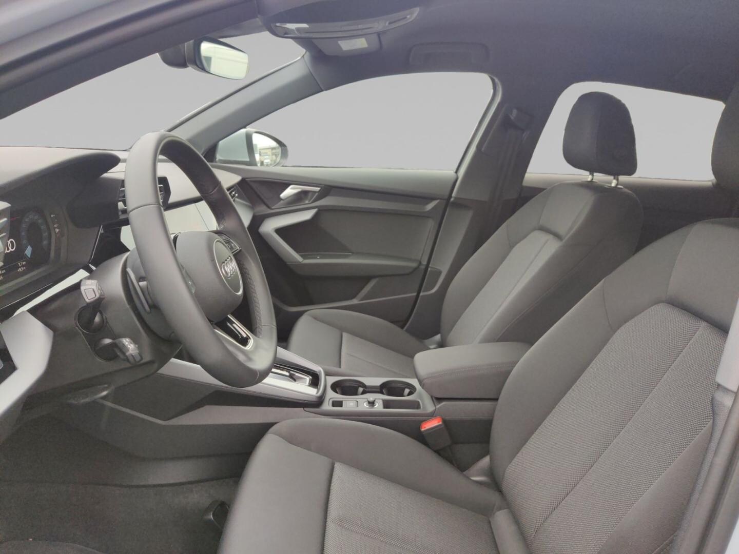 Bild über Audi A3 allstreet 35 TFSI S tronic - für weitere Informationen kontaktieren Sie den Audi Partner