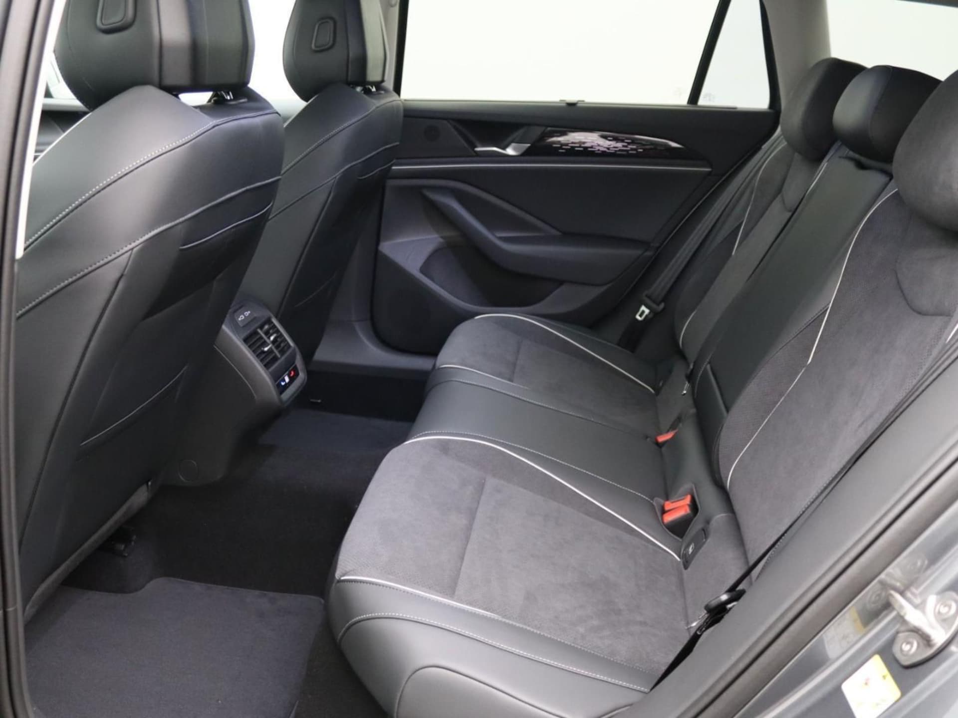 Volkswagen Passat Elegance