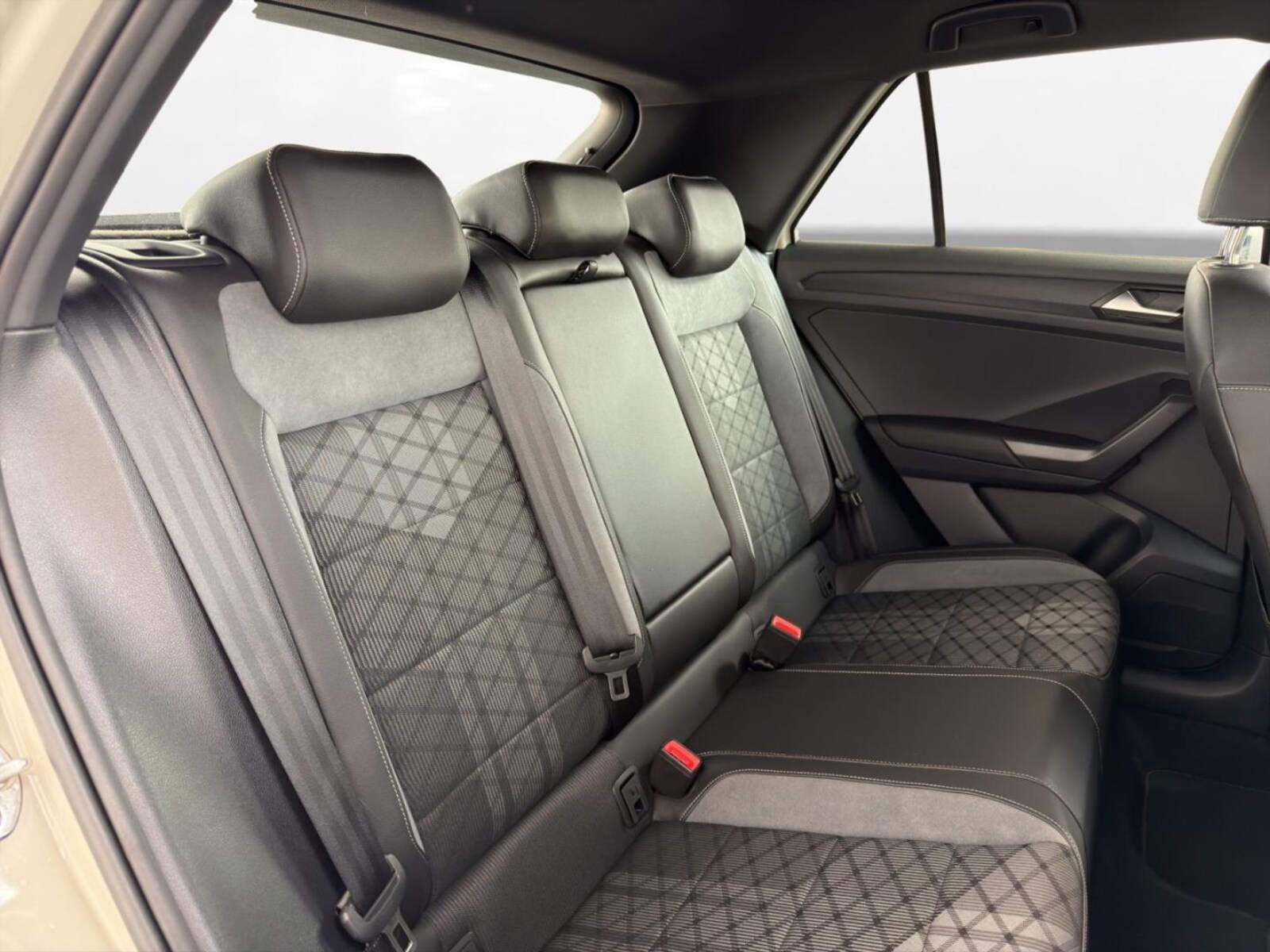 Volkswagen T-Roc – Bild 11