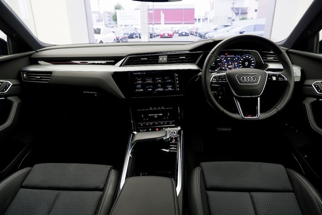 Audi e-tron Sportback 55 quattro S line 300,00 kW for more details contact your dealer