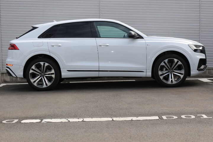 Image about Audi Q8 55 TFSI quattro S line 250(340) kW(PS) tiptronic