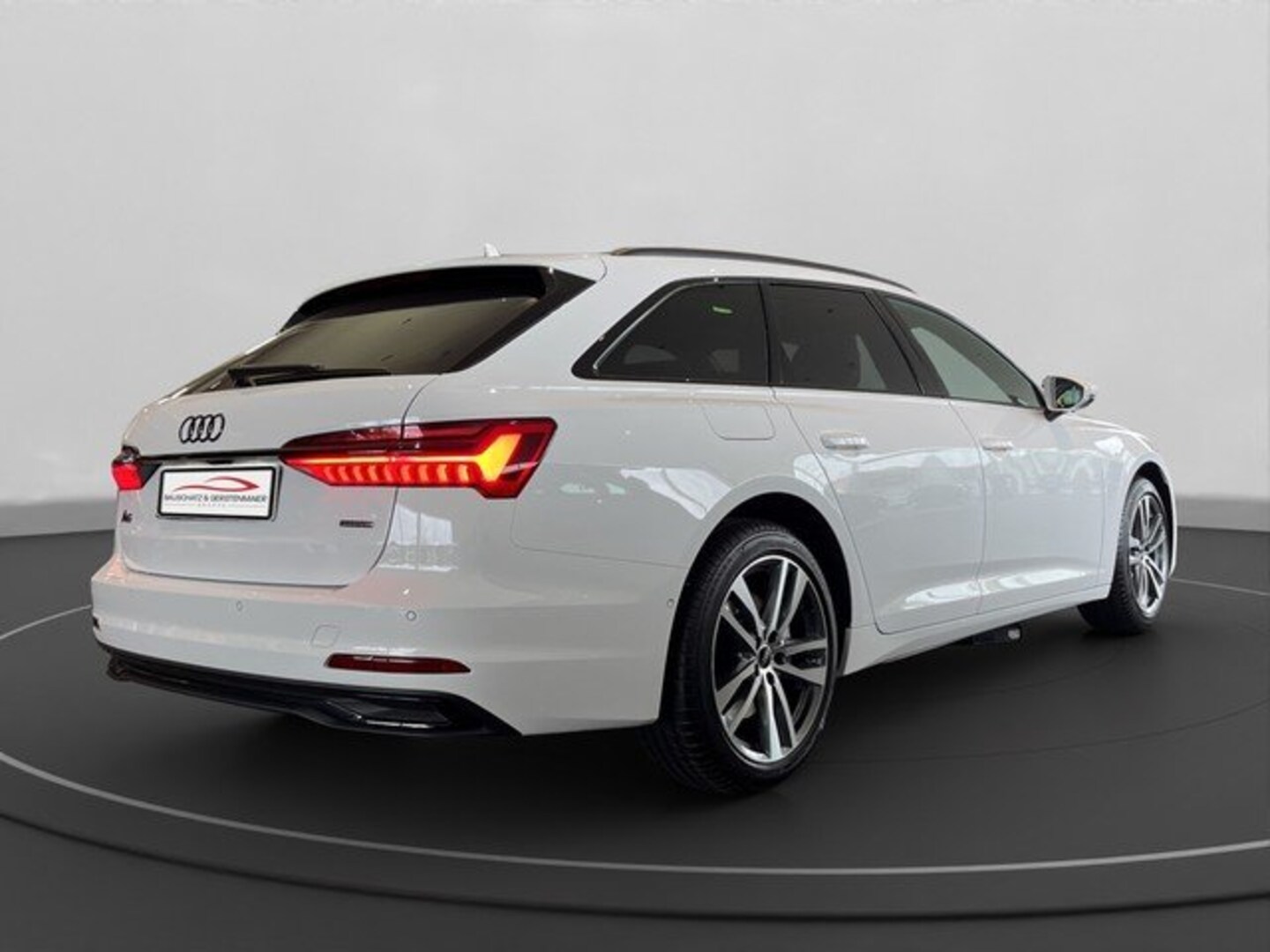 Bild über Audi A6 Avant advanced 45 TDI quattro S tronic - für weitere Informationen kontaktieren Sie den Audi Partner