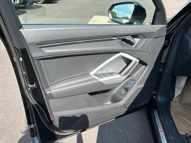 2025 Audi Q3 S Line Premium - Photo 9