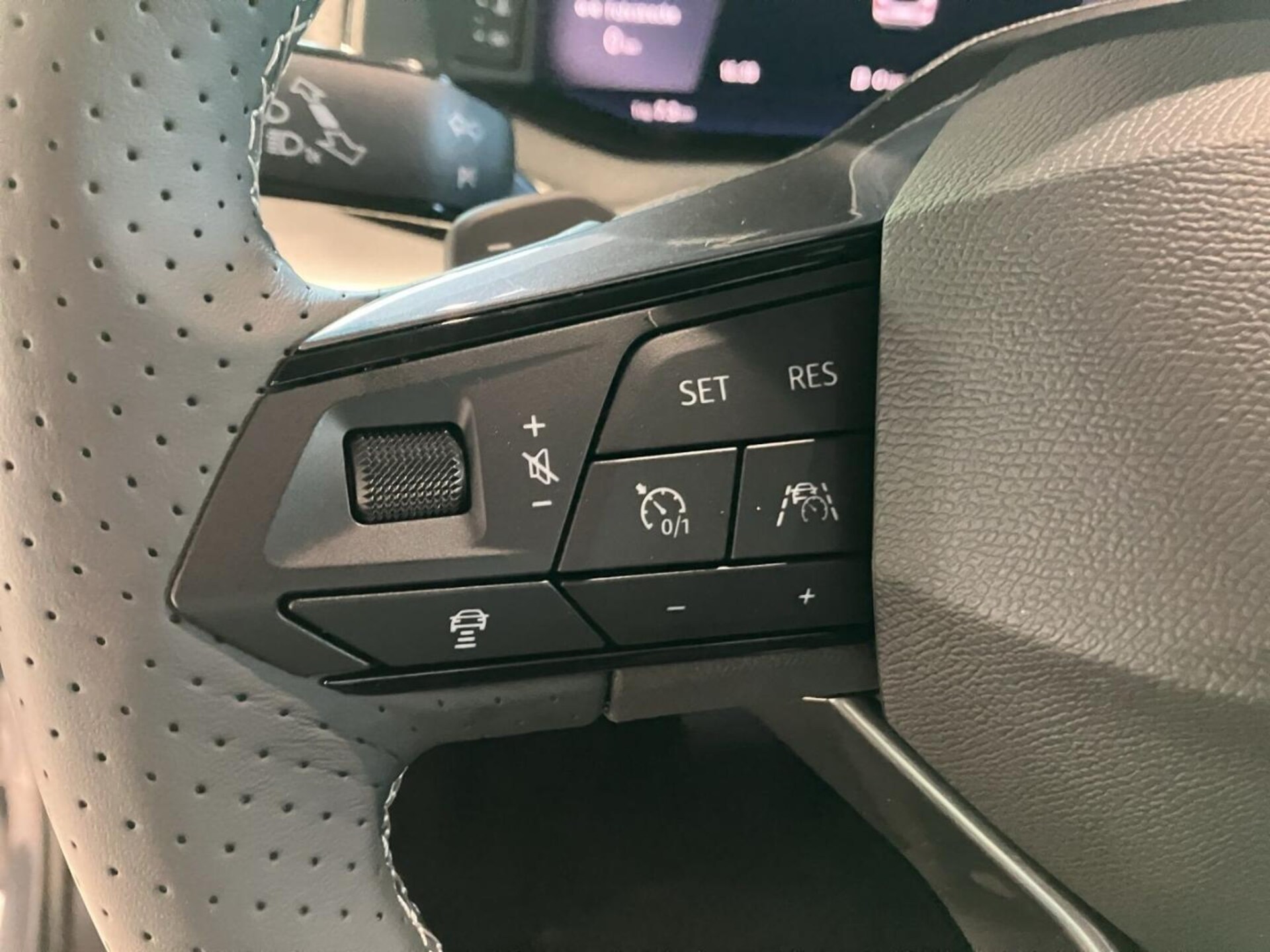 SEAT Arona FR