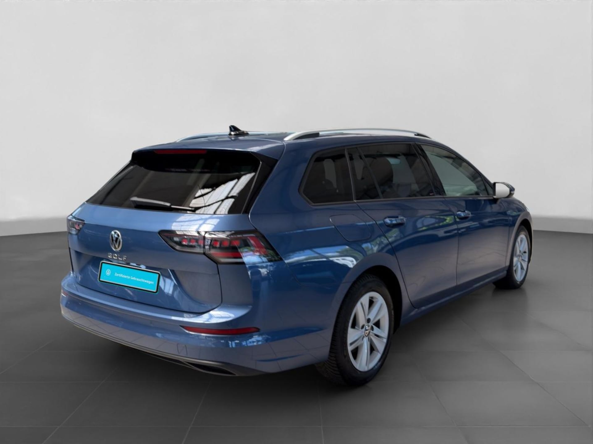 Volkswagen Golf Variant Life