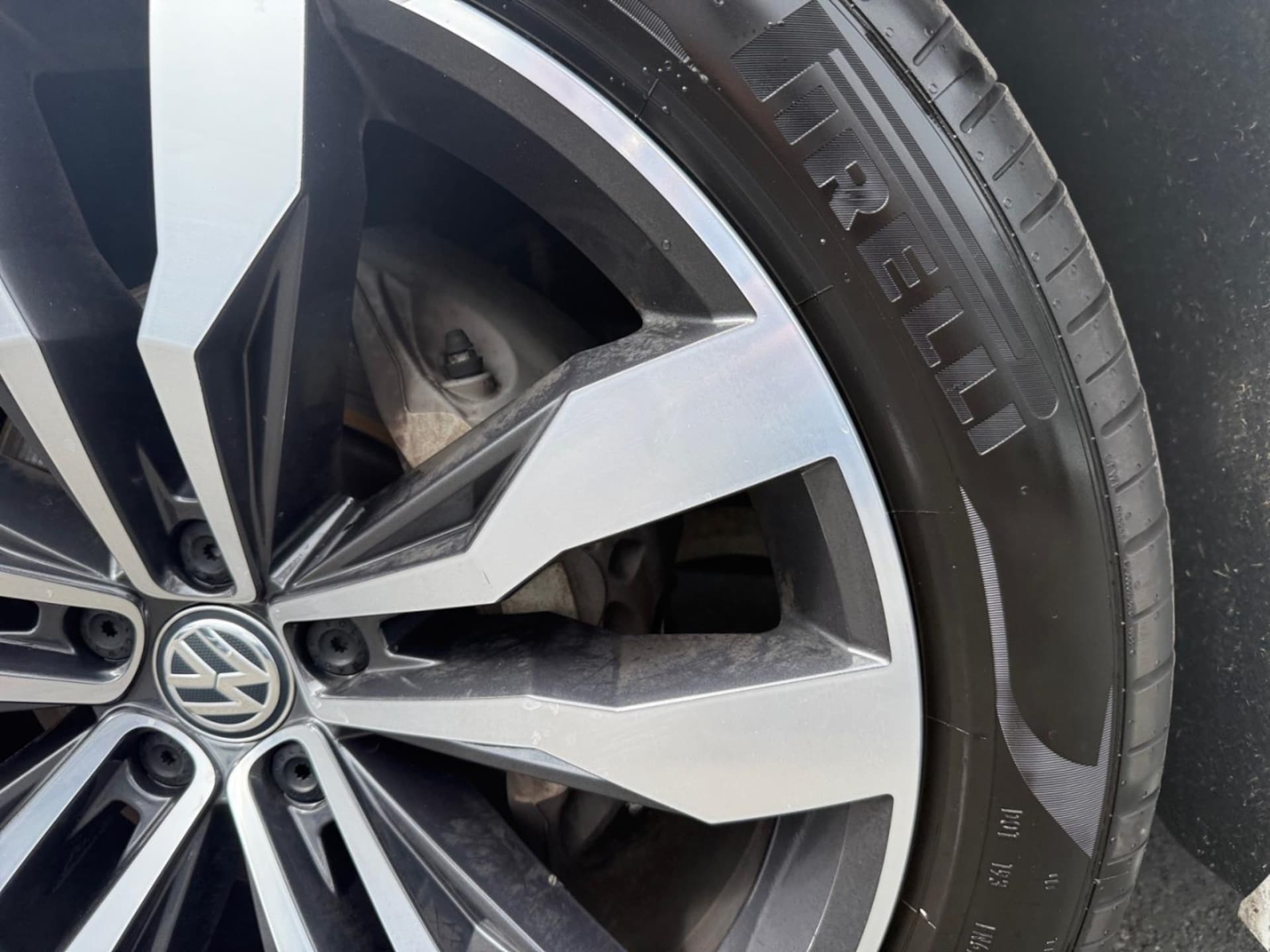 Volkswagen Touareg Basis-Modell