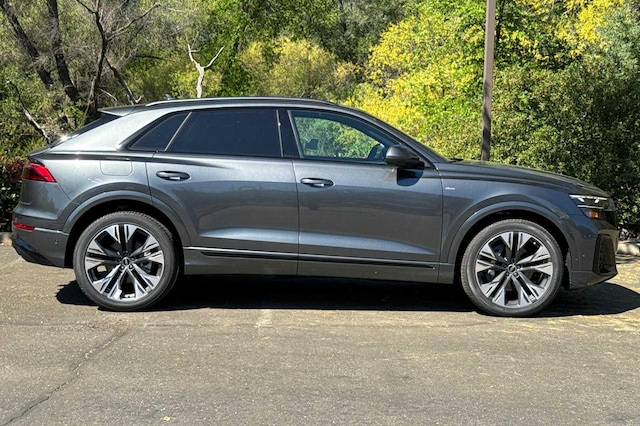 2026 Audi Q8