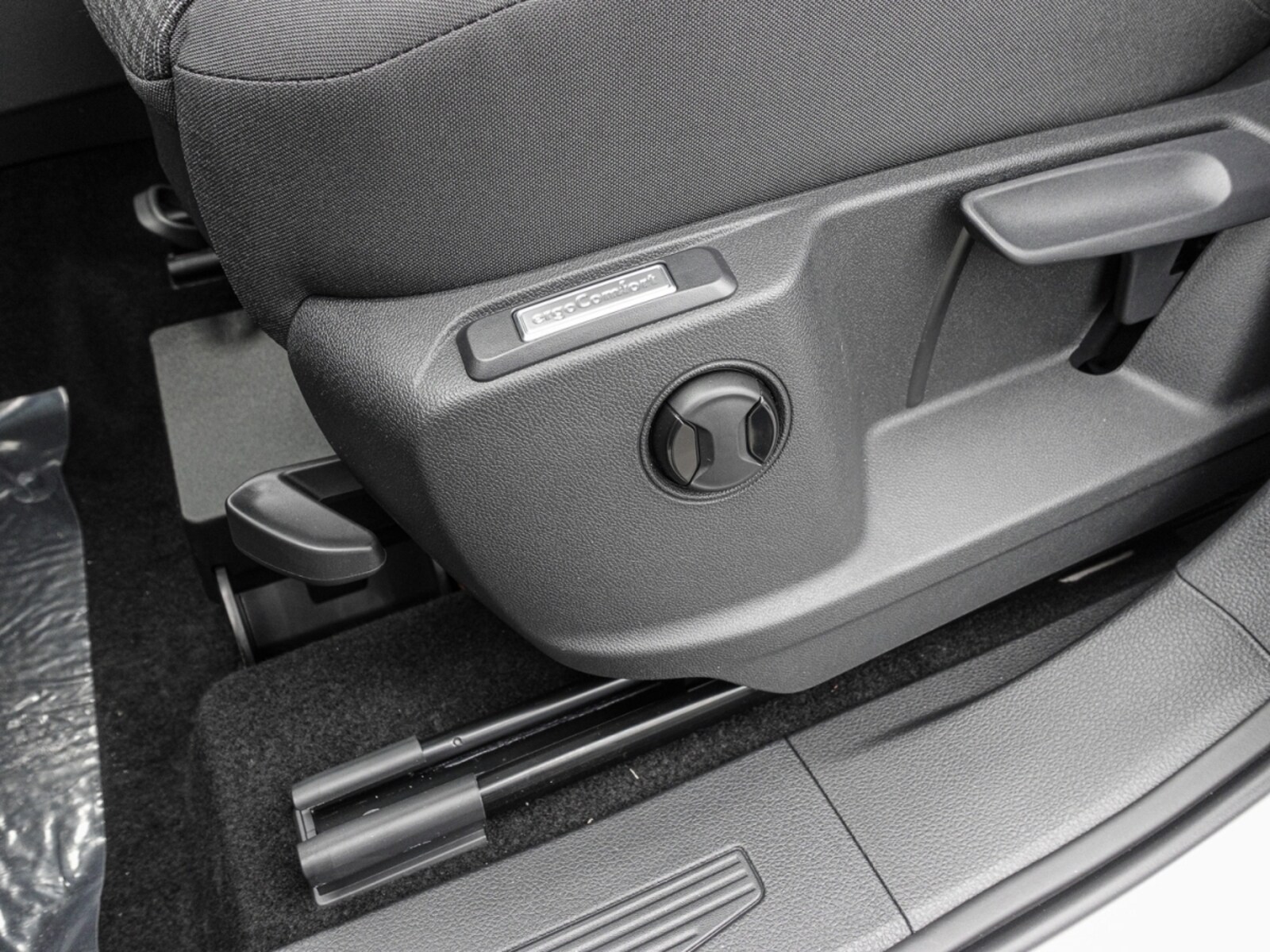 Volkswagen Caddy Cargo – Bild 10