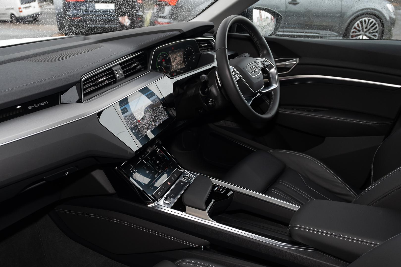 Audi Q8 Sportback e-tron