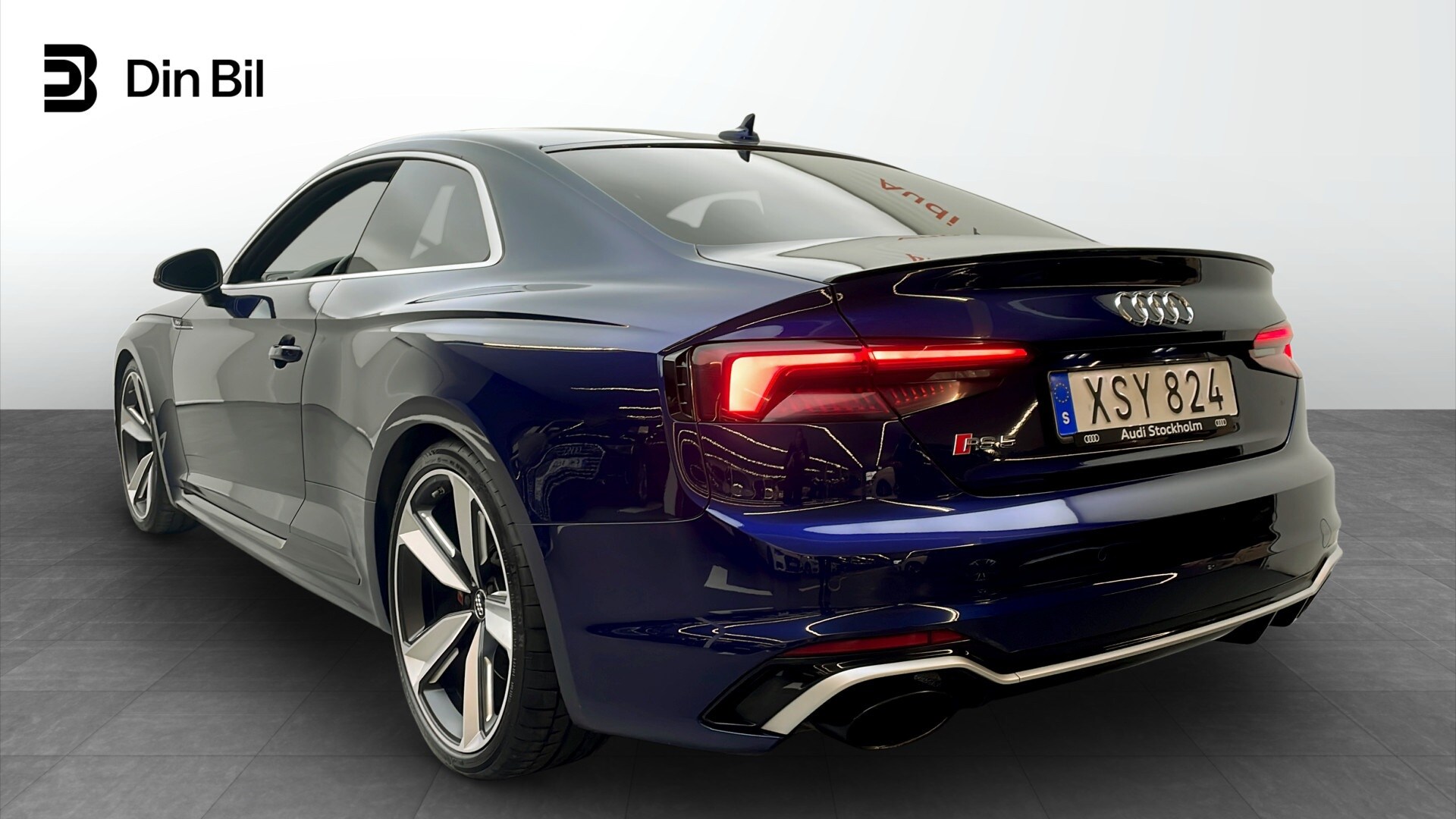 Bild som visar Audi RS 5 Coupé RS 5 Coupé 2.9 TFSI quattro 450 hk tiptronic - för mer information kontakta din Audi Partner