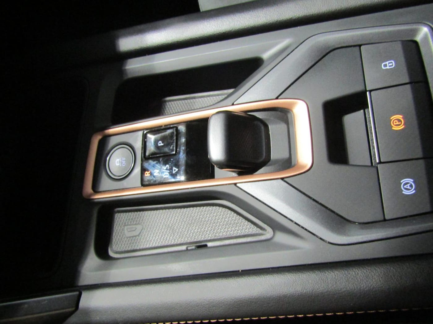 CUPRA Formentor 1.5 eTSI DSG 110 kW (150 CV) — photo 4