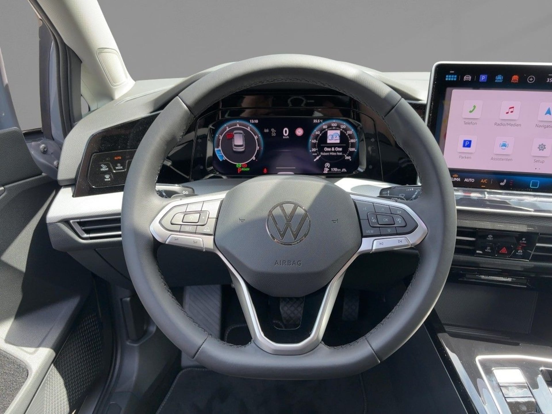 Volkswagen Golf Style