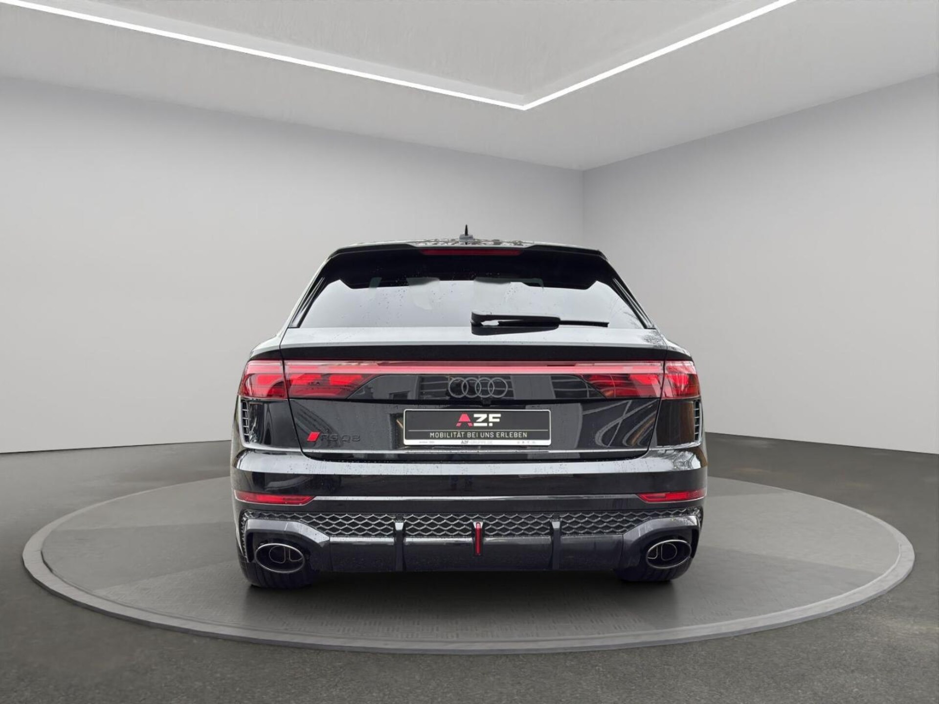Audi RS Q8 SUV performance
