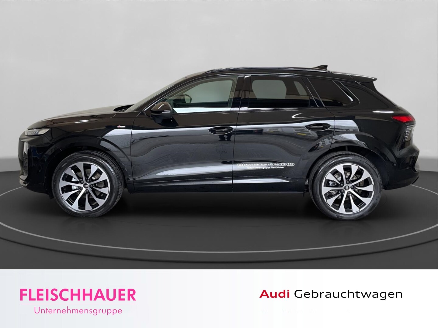 Bild über Audi Q3 SUV TFSI 110 kW S tronic - für weitere Informationen kontaktieren Sie den Audi Partner