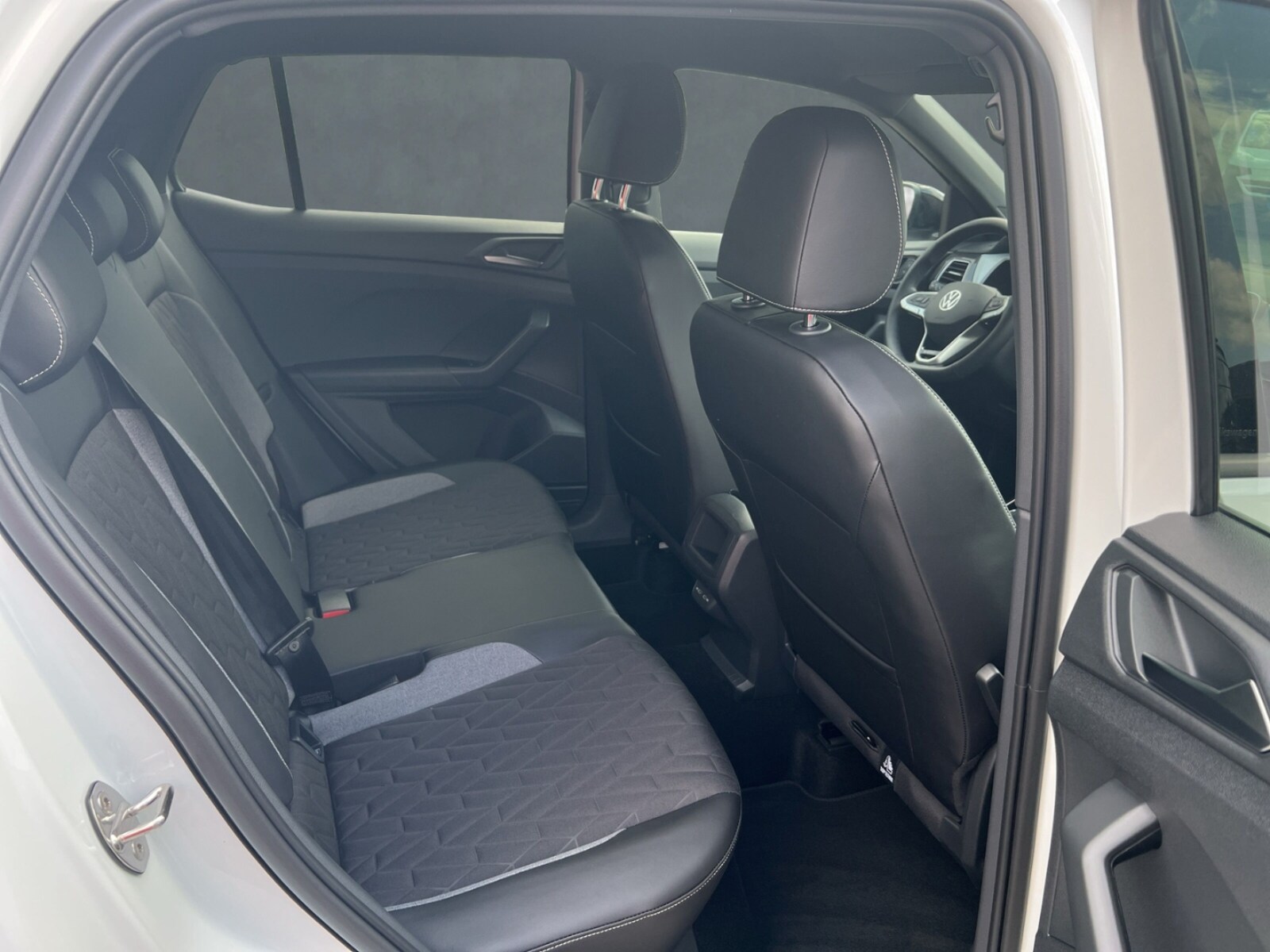 Volkswagen T-Cross – Bild 10