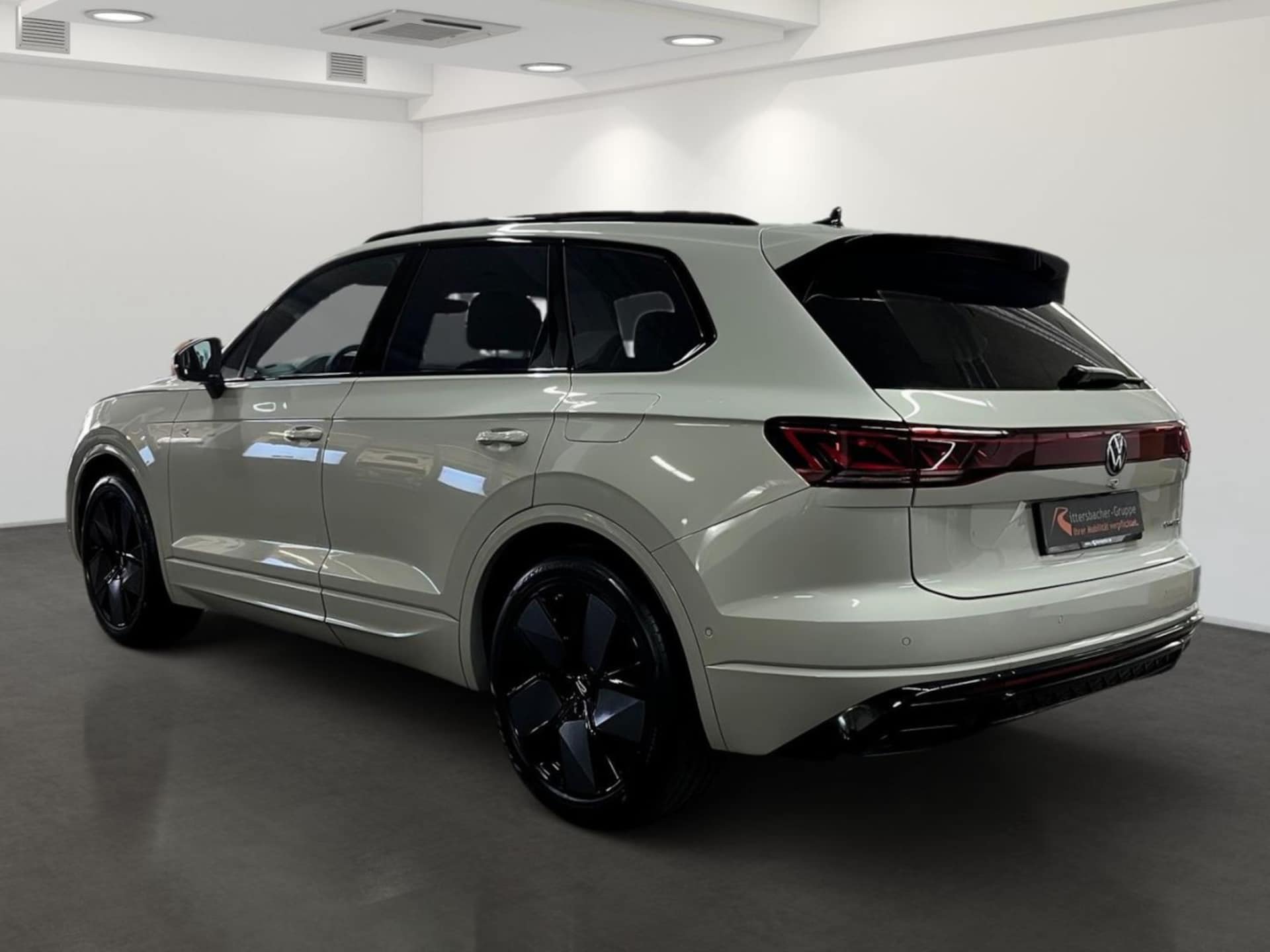 Volkswagen Touareg R