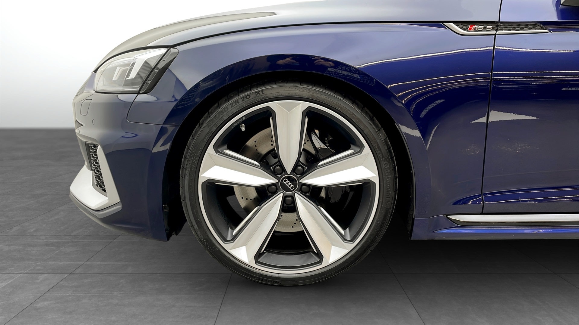 Bild som visar Audi RS 5 Coupé RS 5 Coupé 2.9 TFSI quattro 450 hk tiptronic - för mer information kontakta din Audi Partner