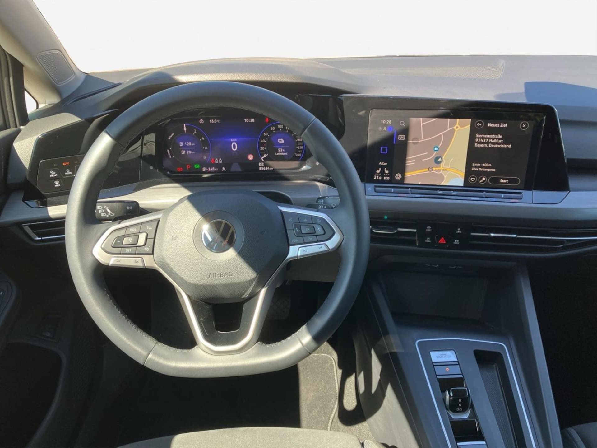 Volkswagen Golf Style