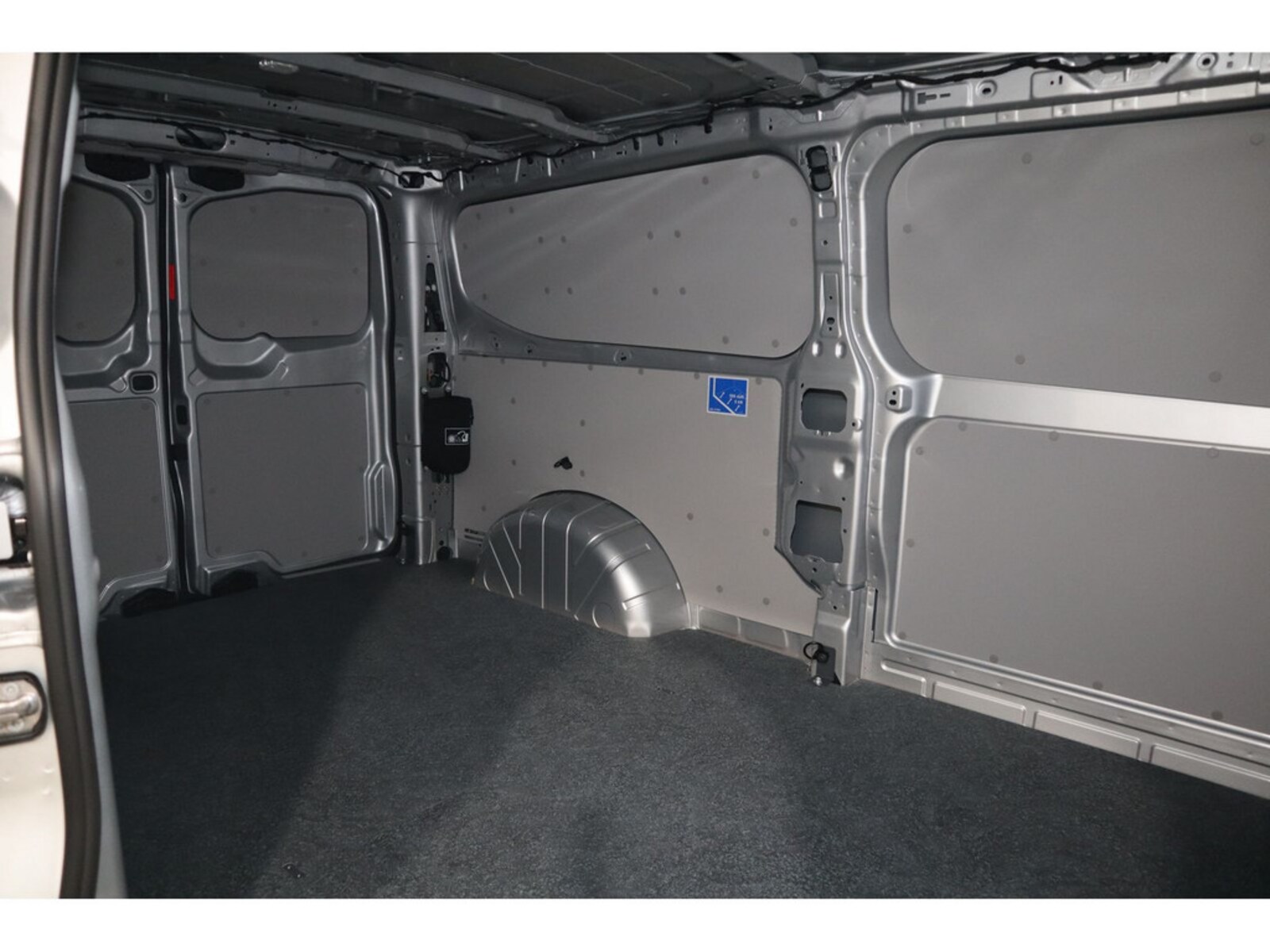 Volkswagen Transporter Kasten langer Radstand – Bild 6