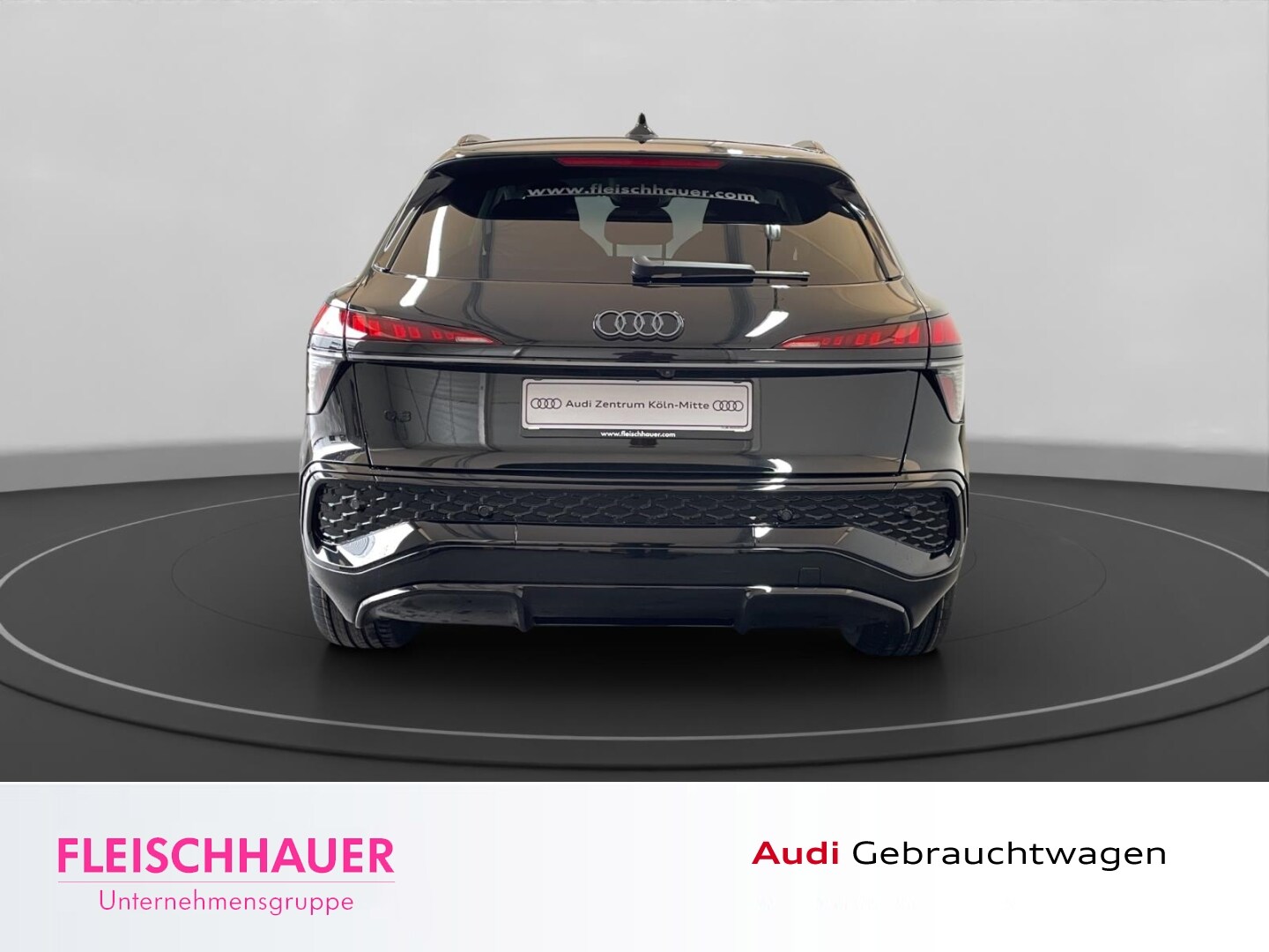 Bild über Audi Q3 SUV TFSI 110 kW S tronic - für weitere Informationen kontaktieren Sie den Audi Partner