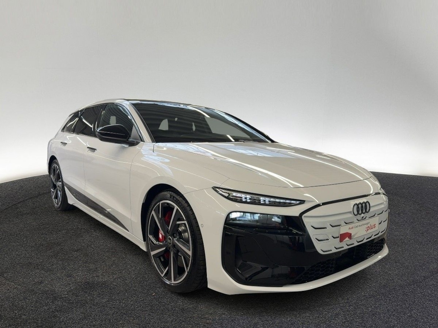 Bild über Audi S6 Avant e-tron e-tron quattro - für weitere Informationen kontaktieren Sie den Audi Partner