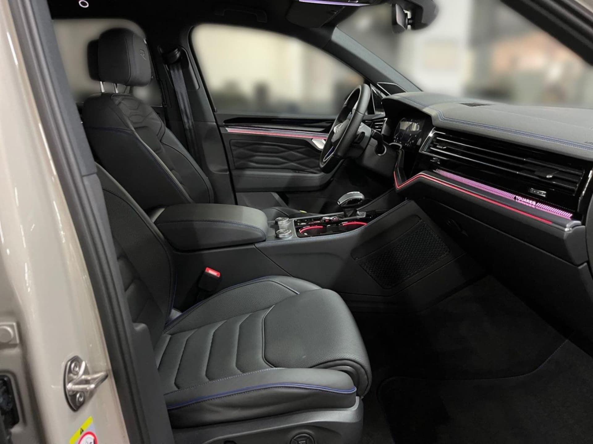 Volkswagen Touareg R