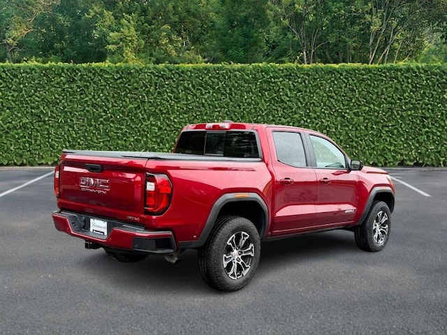2024 GMC Canyon